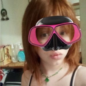 Meet your Posher, Leeann